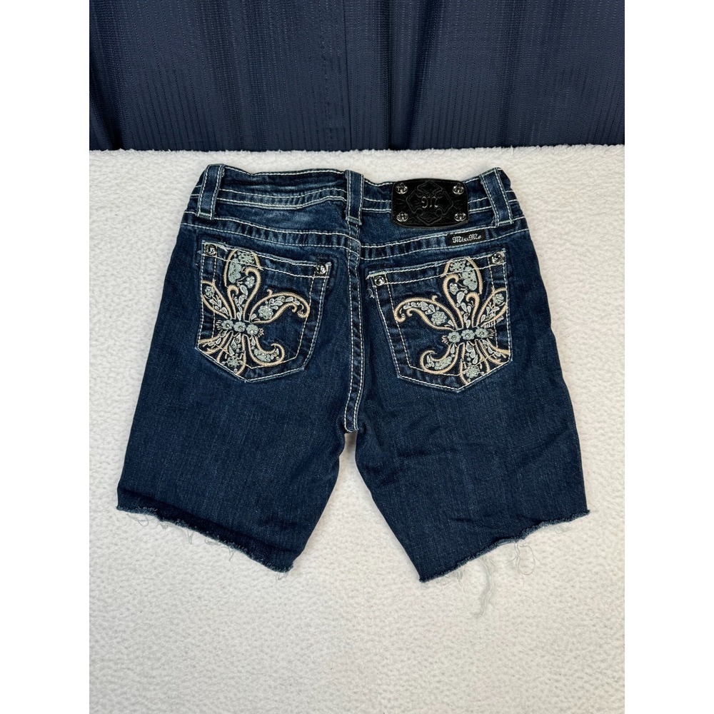 Miss Me Boyfriend Bermuda Shorts Womens Size 25 Blue Denim Frayed Hem